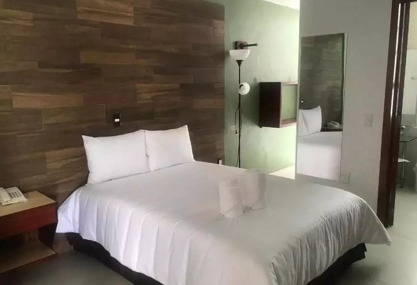 ホテル Malinalli Express