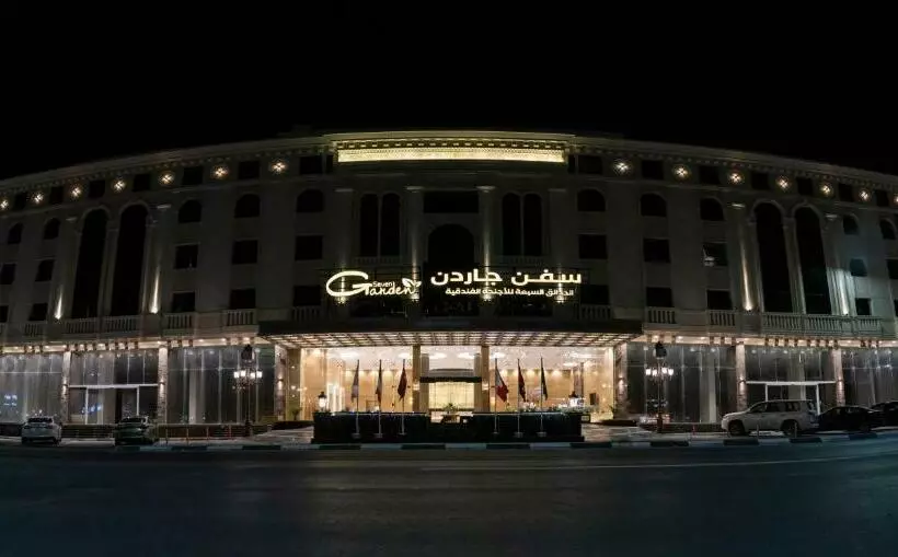 Hotelli Seven Gardens
