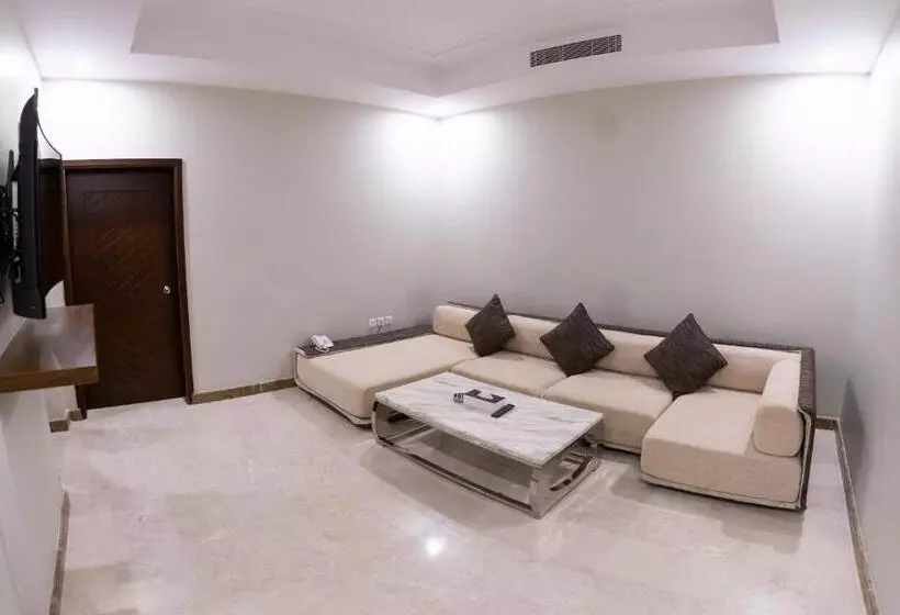 Hotelli Seven Gardens