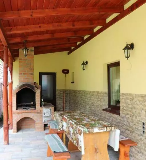 ペンション Fűzfa