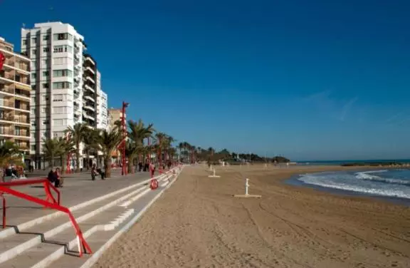 ユースホステル Vinalux