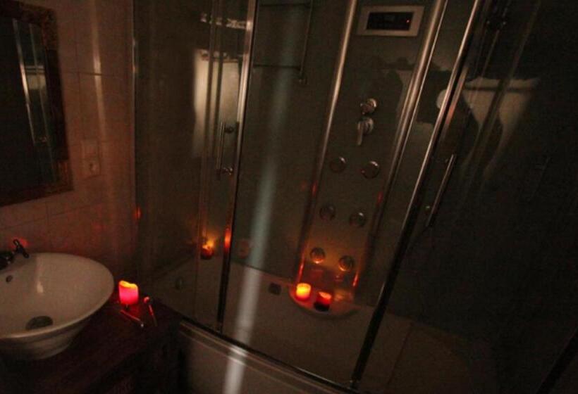 Bed and Breakfast Love Room Perpignan 35mn De Perpignan