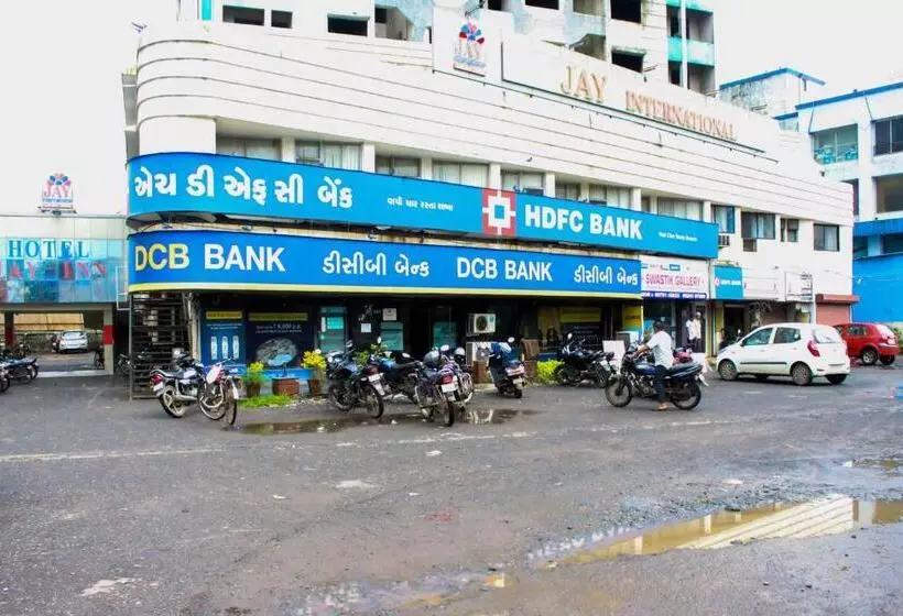 Hôtel Jay International