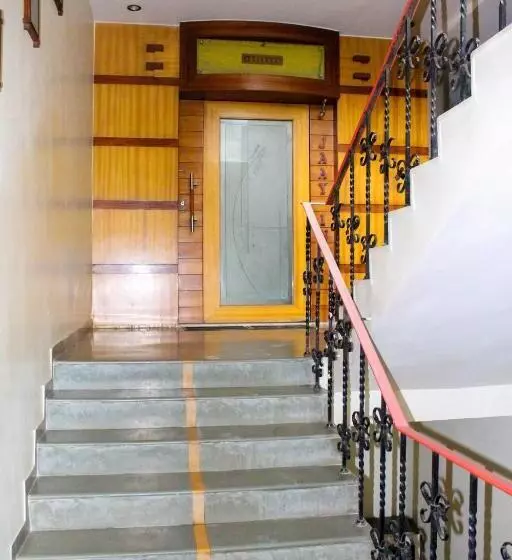 Hôtel Jay International