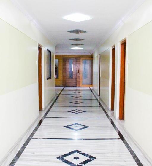 בית מלון כפרי Jay International