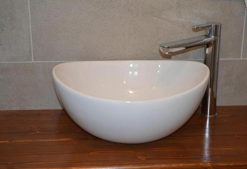 فندق La Tavernetta