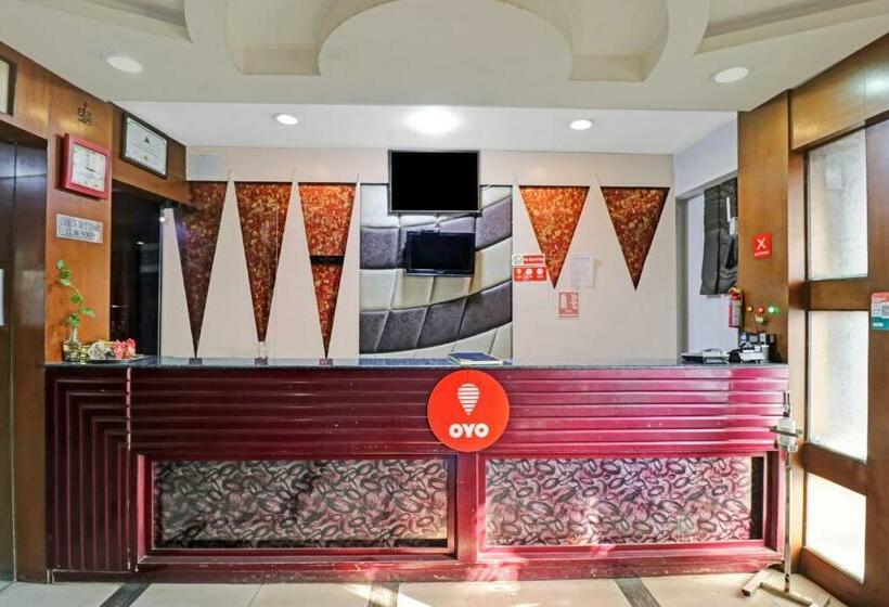 فندق Oyo 11061  Awesome