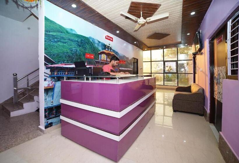 Hotell Oyo 41637 Tanvit Inn