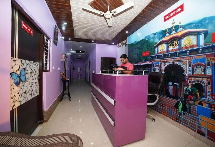 Hotell Oyo 41637 Tanvit Inn