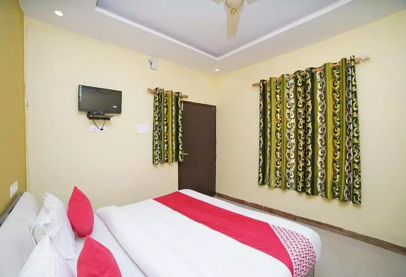 ホテル Oyo 41637  Tanvit Inn