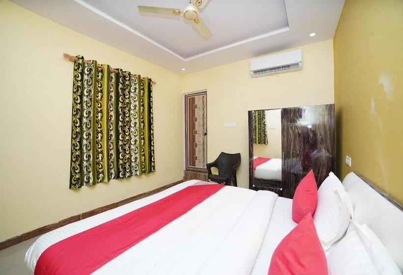 Hotell Oyo 41637 Tanvit Inn