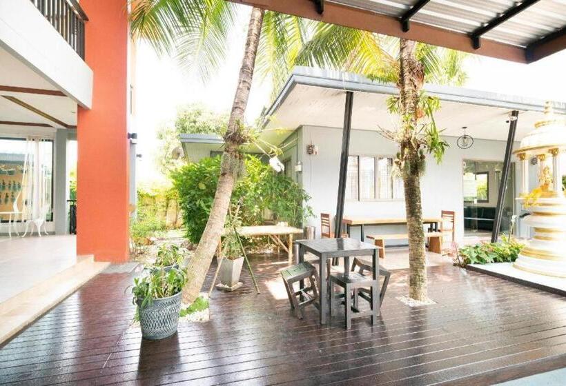 Szálloda Oyo 732 Juthamas