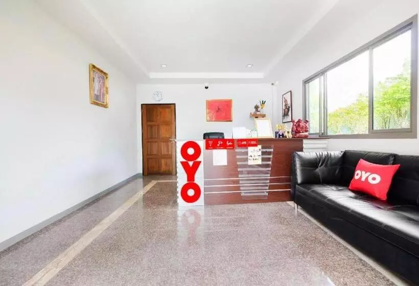 Hotelli Oyo 732 Juthamas