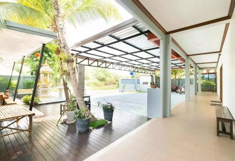 Hotelli Oyo 732 Juthamas