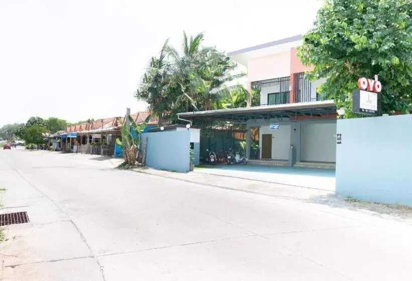 Hotelli Oyo 732 Juthamas