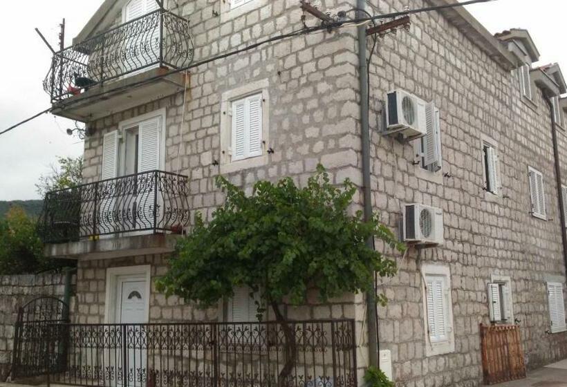 پانسیون Apartman Vukovic