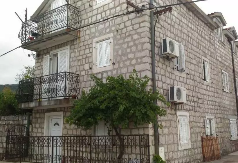 پانسیون Apartman Vukovic