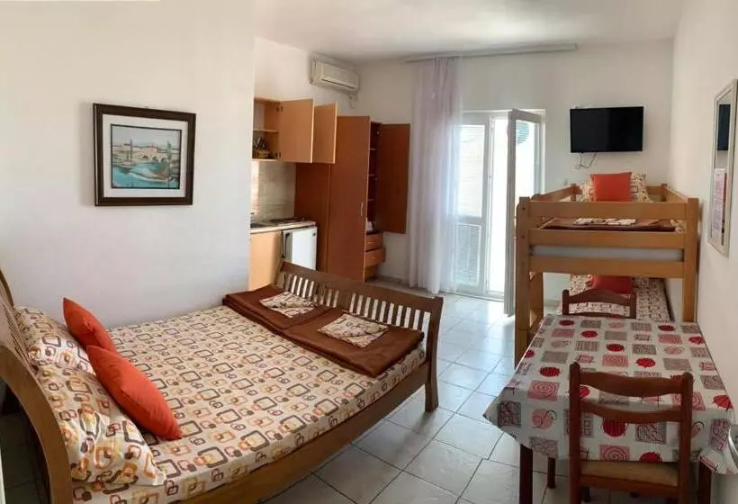 پانسیون Jelić Apartmani