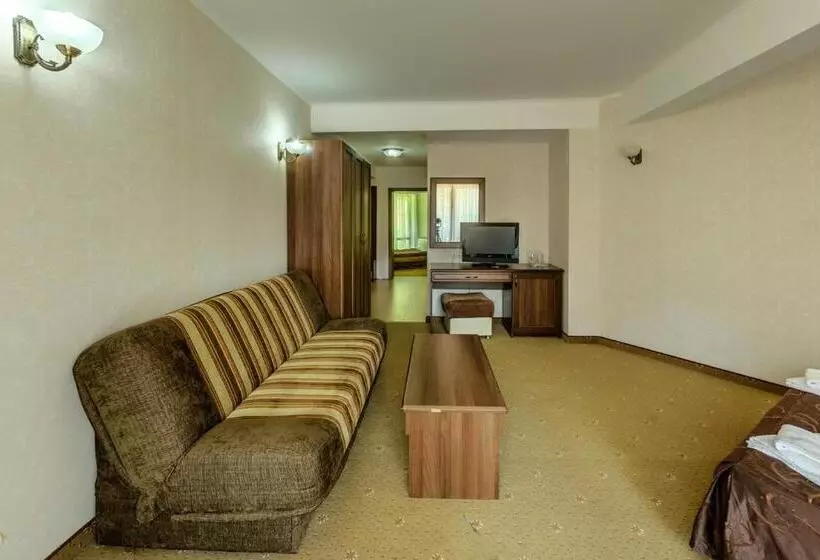 хотел магнолия, Hotel Magnoliya