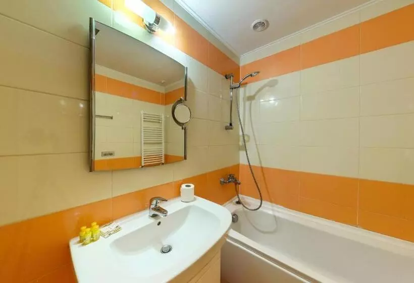 хотел магнолия, Hotel Magnoliya