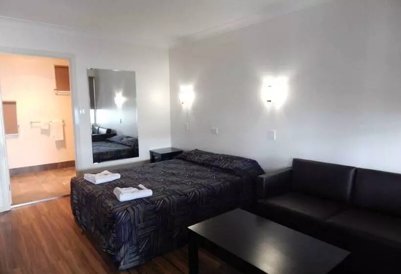 Blackwater Hotel Motel