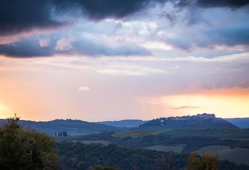 Hotelli Agriturismo Grossola