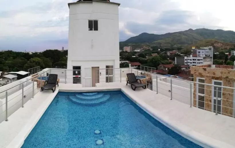 ホテル Aparta Suites La Flora