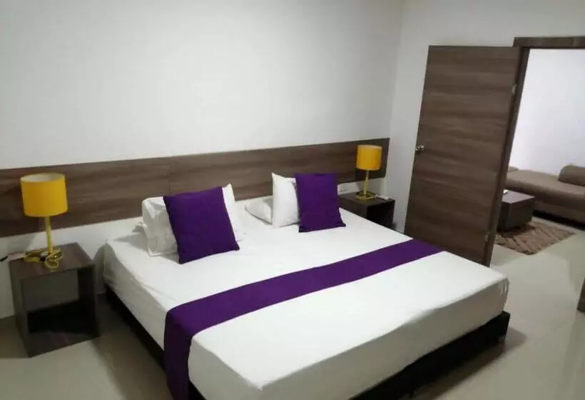 ホテル Aparta Suites La Flora