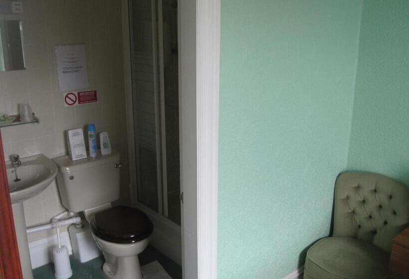 پانسیون Bron Orme Private