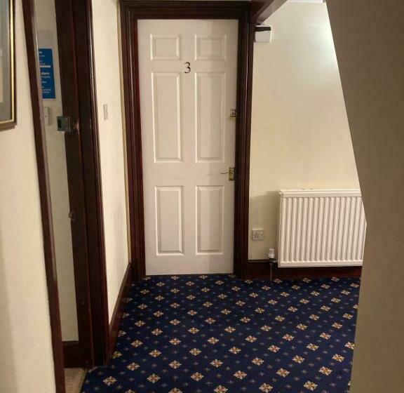 Pensão The Old School House