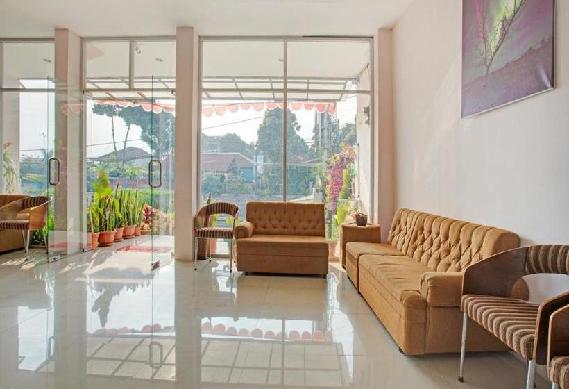 Hotel Super Collection O 3876 The Aurora Inn Lembang