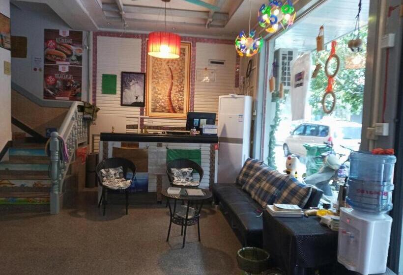 פנסיון Climbers Inn Yangshuo