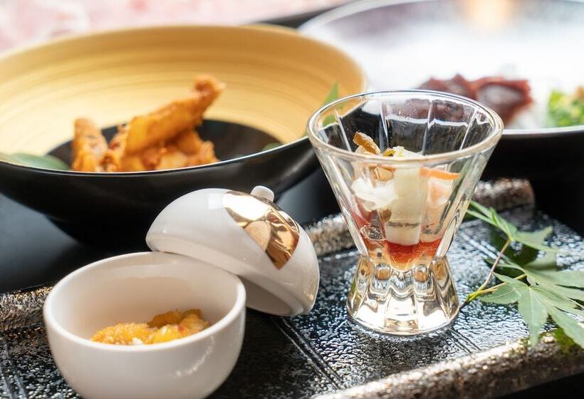 בית מלון כפרי Hatago Sakura