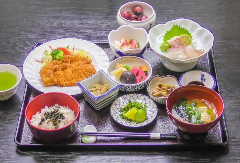 בית מלון כפרי Tsuchiya