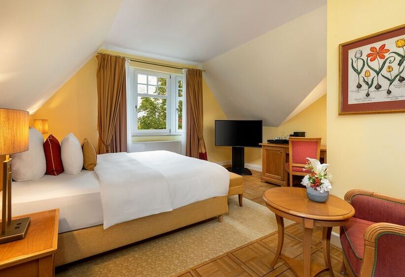 Falkenstein Grand Autograph Collection