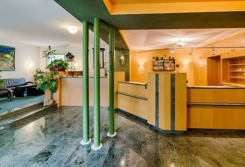 هتل Am Galgenberg