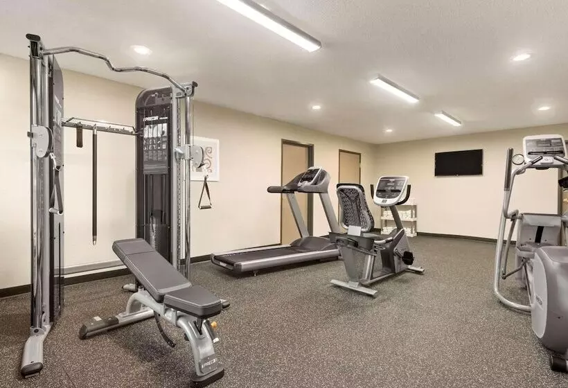 酒店 Country Inn & Suites By Radisson, Platteville, Wi