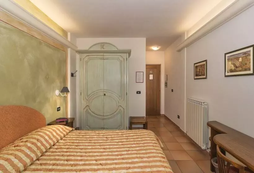 ホテル Ristorante Da Carlos