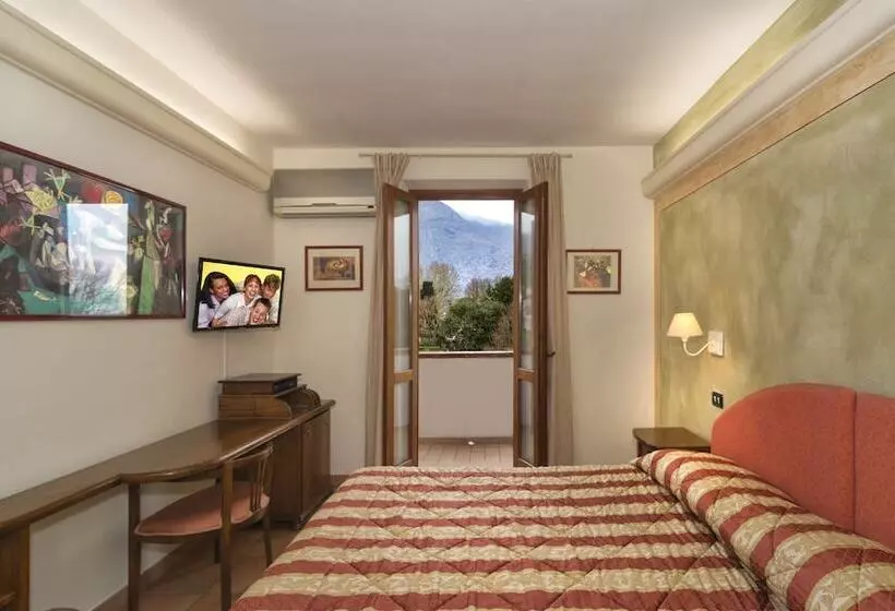 ホテル Ristorante Da Carlos