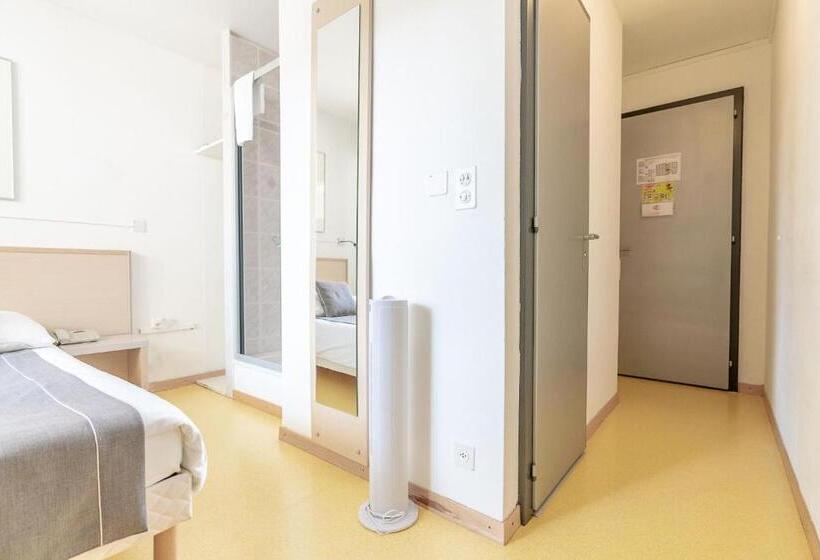 فندق Hôtel Des Arts