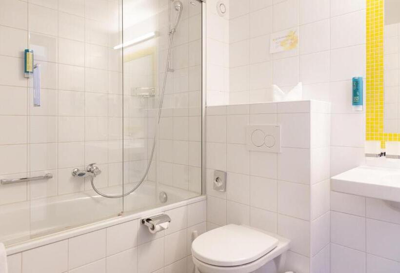 فندق Hôtel Des Arts