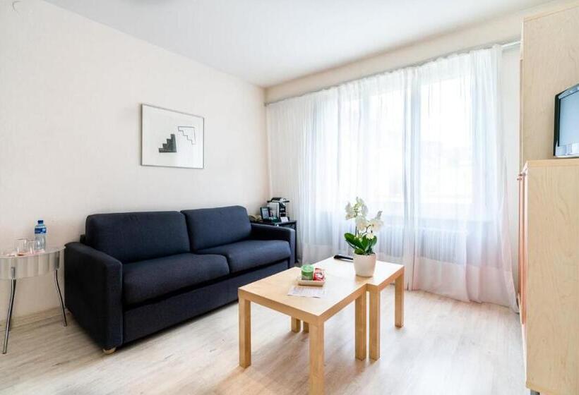 فندق Hôtel Des Arts