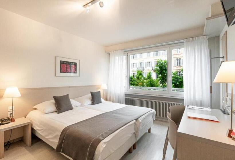 فندق Hôtel Des Arts