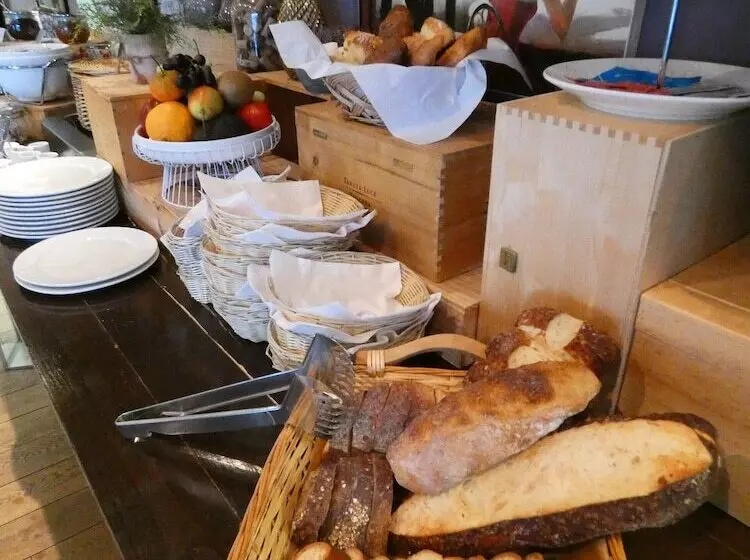 ホテル Limmathof Baden   Historisches Haus & Spa