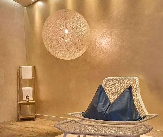 ホテル Limmathof Baden   Historisches Haus & Spa