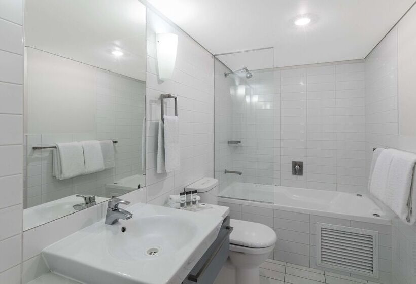 酒店 Oaks Adelaide Horizons Suites