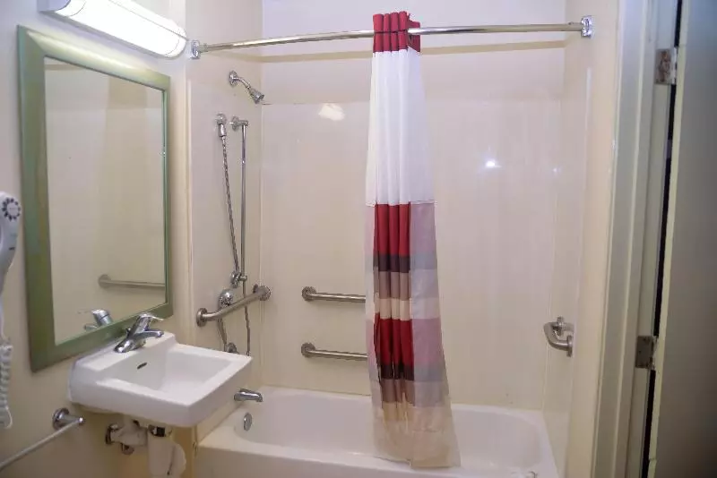 호텔 Red Roof Inn Baton Rouge