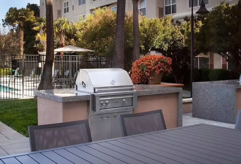 호텔 Residence Inn By Marriott Newark Silicon Valley