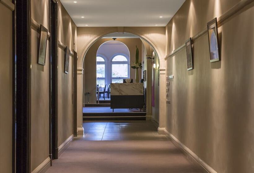 Lancemore Mansion Hotel Werribee Park