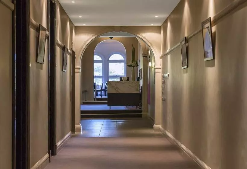 Lancemore Mansion Hotel Werribee Park